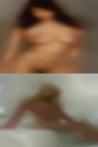 Photos or swinger in person.